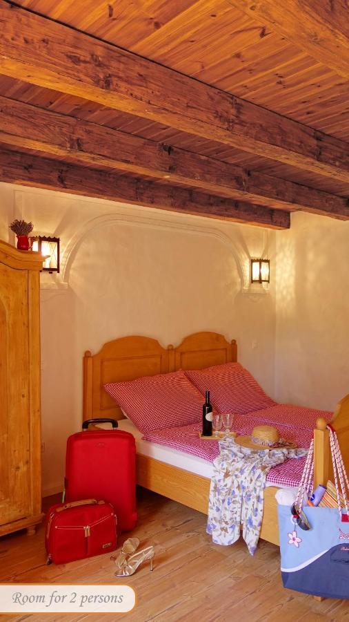 B B Guesthouse ティハニ エクステリア 写真